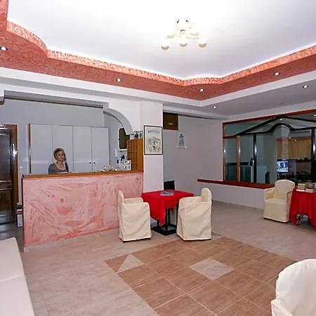 Agali 2* لايميناس